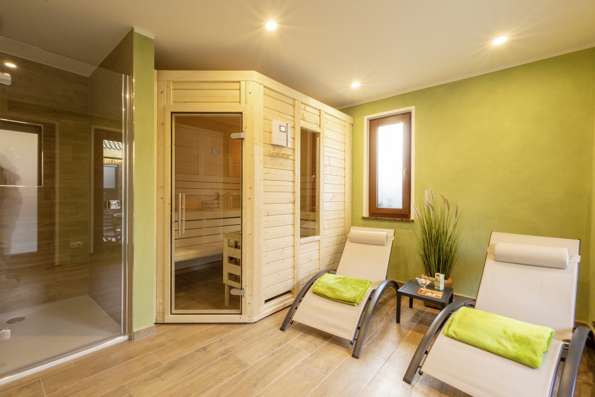 Saunabereich mit Ruheliegen